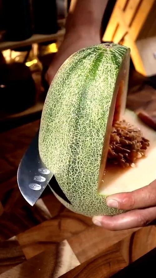 我梦到吃哈密瓜,哈密瓜的奇幻之旅