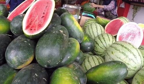 外国在中国吃瓜,趣味横生的文化观察