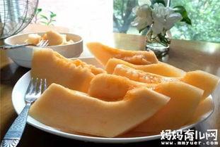 小孩怎么吃哈密瓜不上火