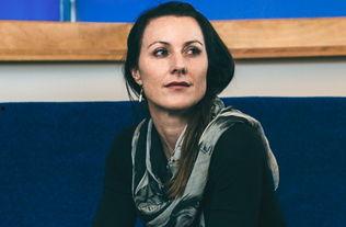 吃瓜池子里,网络舆论场中的热点追踪与反思