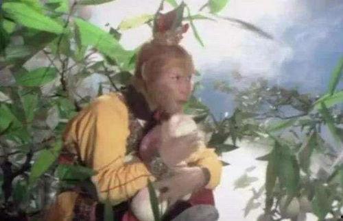 悟空吃瓜搞笑视频,笑料横生，搞笑视频带你领略猴王风采  第3张