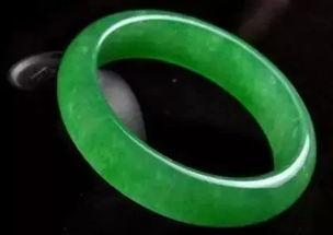 极品翡翠吃瓜群众,吃瓜群众眼中的翡翠传奇  第2张