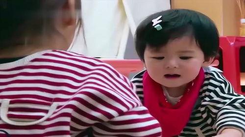 小妞吃瓜视频,揭秘娱乐圈幕后故事  第3张