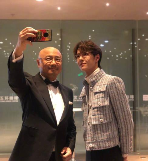 李三吃瓜,揭秘娱乐圈幕后故事  第2张