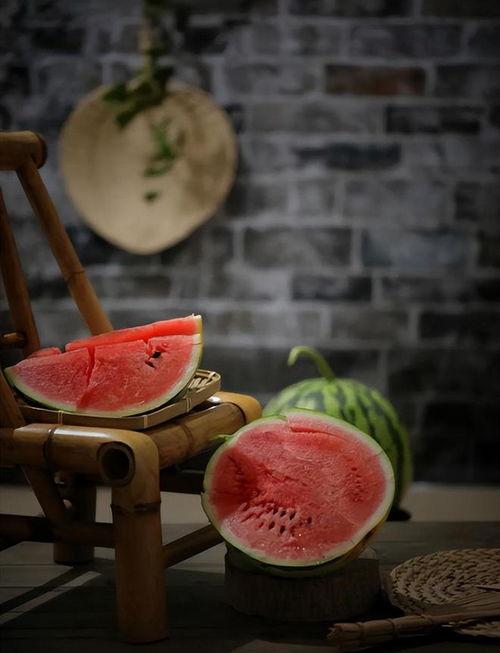 夏天吃瓜诗词  第2张