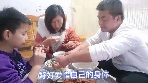 姐弟吵架全家吃瓜,全家变身吃瓜群众！  第3张