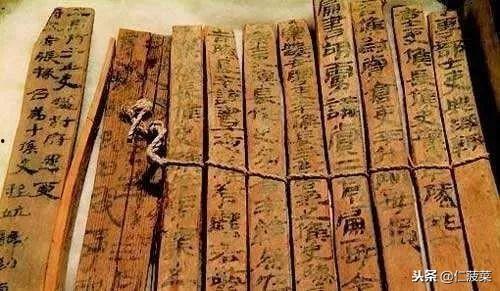 吃瓜秦朝全集书,揭秘千古一帝的宫廷秘闻  第2张